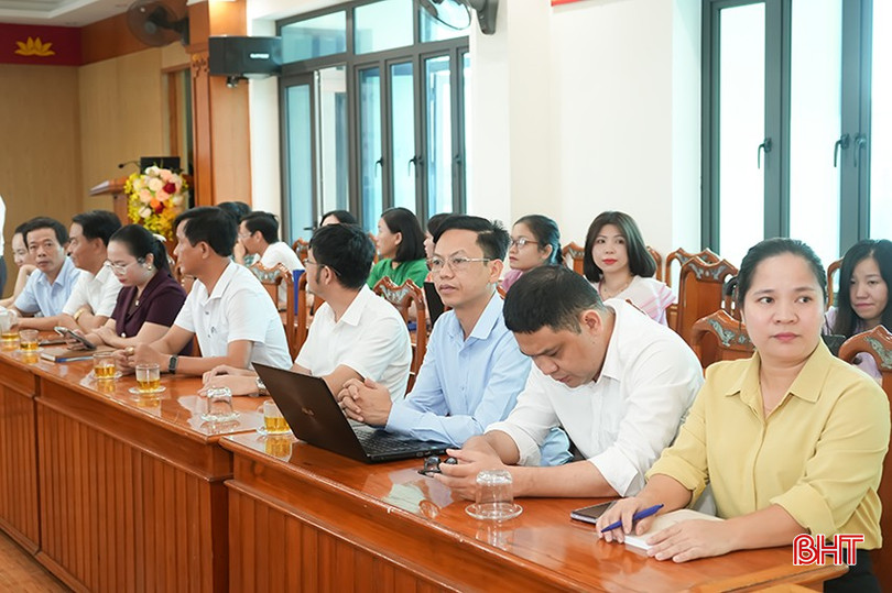 Các đại biểu dự điểm cầu Hà Tĩnh bqbht_br_dsd4.png