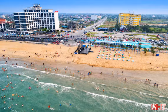 Sẵn sàng khai trương du lịch biển Hà Tĩnh 2026