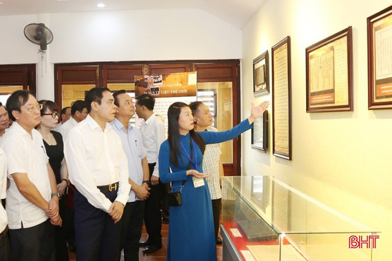 Không ngừng “làm dày” di sản Nguyễn Du và Truyện Kiều