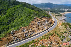 Vì sao đề xuất mở rộng 3 đoạn trên đường ven biển Hà Tĩnh lên tối thiểu 4 làn xe?