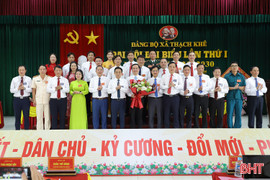 Phó Bí thư Thường trực Tỉnh ủy dự Đại hội Đảng bộ xã Thạch Khê