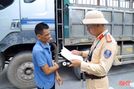 Thu hồi 52 phù hiệu xe ô tô kinh doanh vận tải
