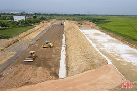 Vì sao dự án đường Xô Viết Nghệ Tĩnh kéo dài thi công “ì ạch”?