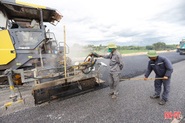 Chạy đua với thời gian, thi công dự án cao tốc Bắc - Nam qua Hà Tĩnh 