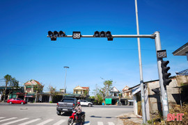 Hà Tĩnh đôn đốc sửa chữa đèn giao thông hư hỏng trên quốc lộ 1