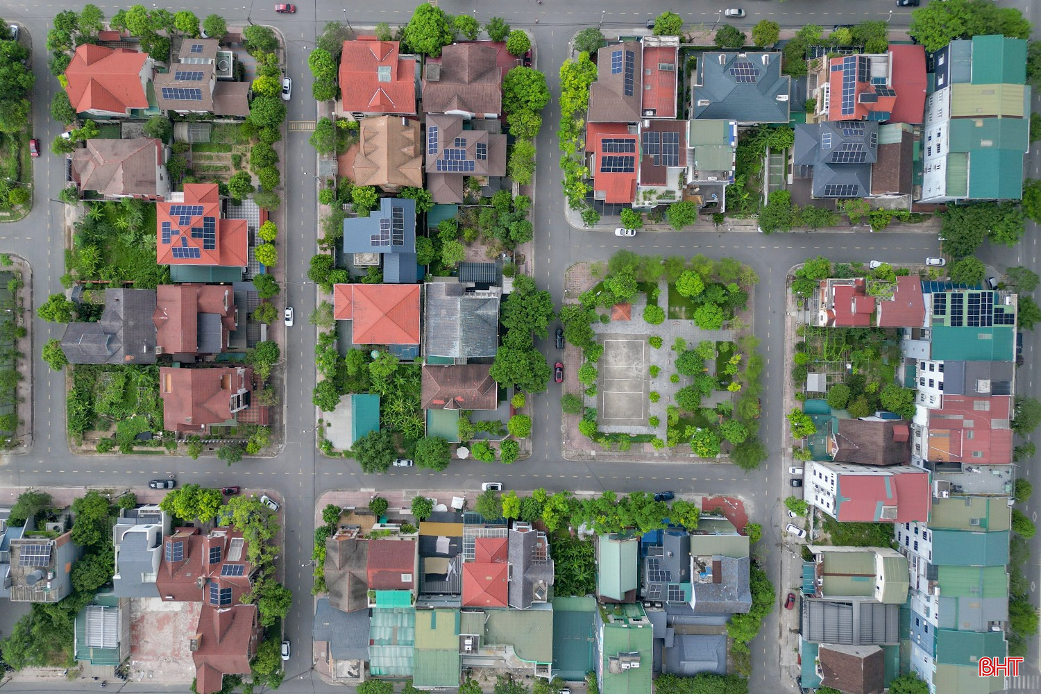 bqbht_br_tv-02536.jpg