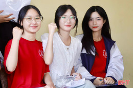 Thí sinh Hà Tĩnh tự tin bước vào buổi thi đầu Kỳ thi tốt nghiệp THPT 