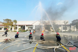 Thực tập phương án chữa cháy và cứu nạn, cứu hộ tại cơ sở lưu trú ở Hương Sơn