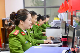 “Đi từng ngõ, gõ từng nhà, rà từng người” để hoàn thiện danh sách cử tri