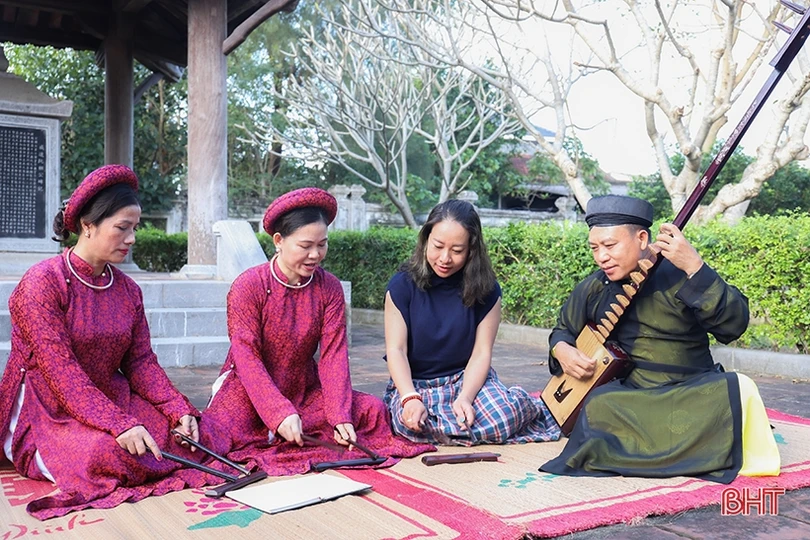 Sẽ còn mãi, ca trù…