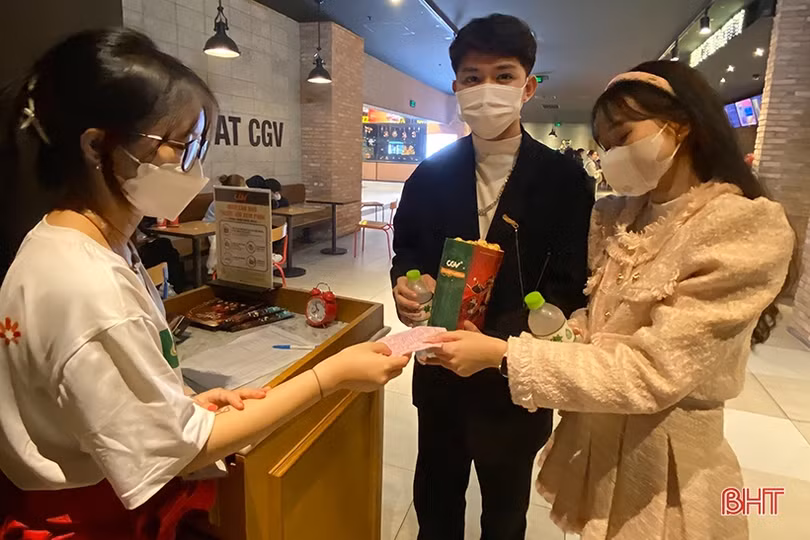 Rạp phim Hà Tĩnh “hút” khách dịp đầu năm mới