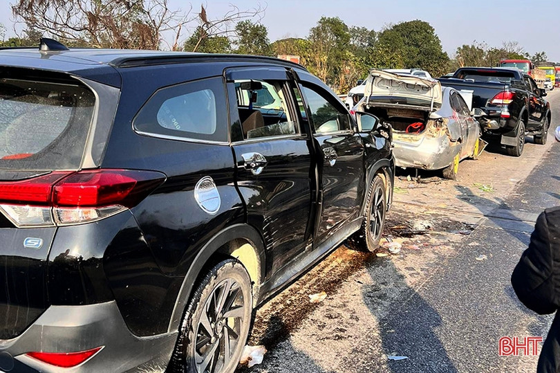 3 ô tô tông nhau trên quốc lộ 1 tuyến tránh TP Hà Tĩnh
