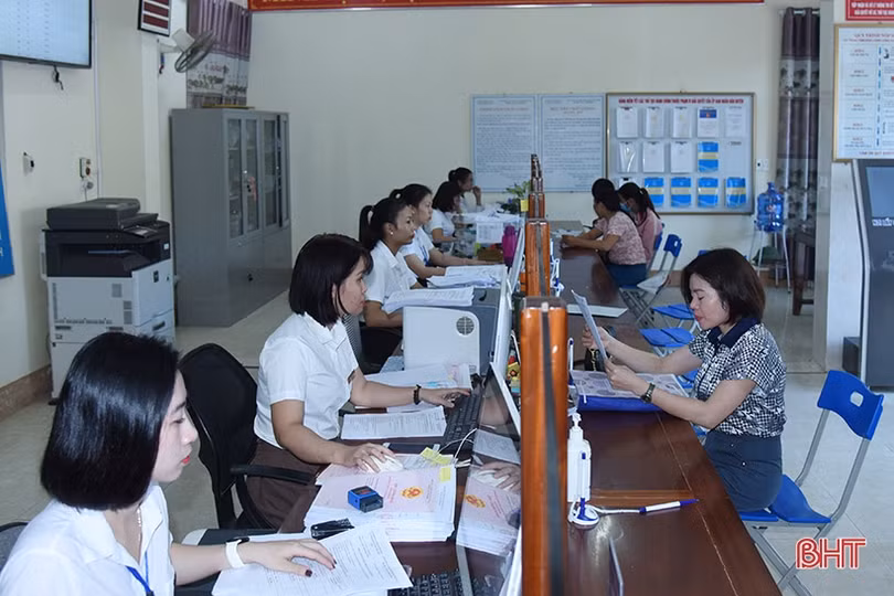 Hương Sơn xây dựng Đảng và hệ thống chính trị vững mạnh để phục vụ Nhân dân tốt hơn