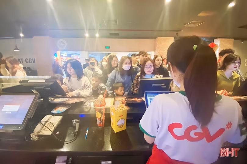 Rạp phim Hà Tĩnh “hút” khách dịp đầu năm mới