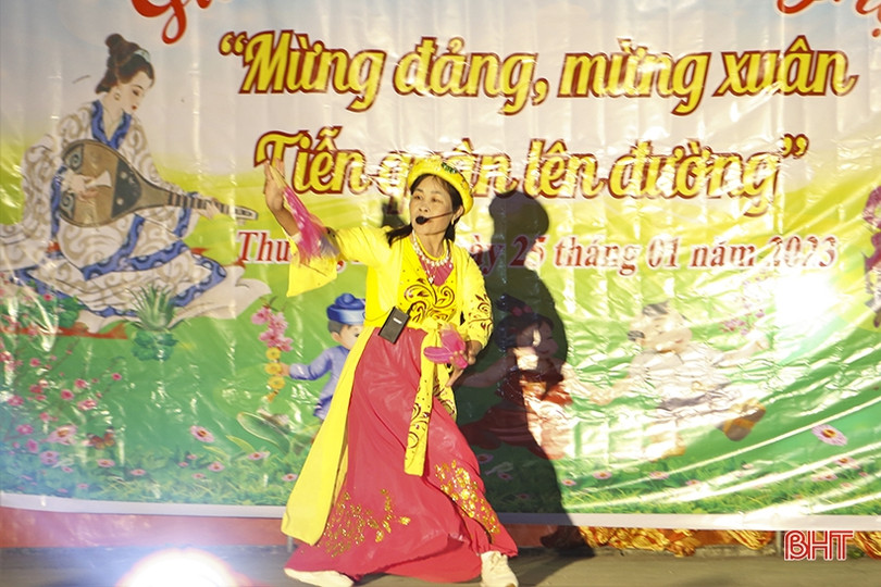 Về Hà Tĩnh nghe hát trò Kiều khai hội đầu xuân