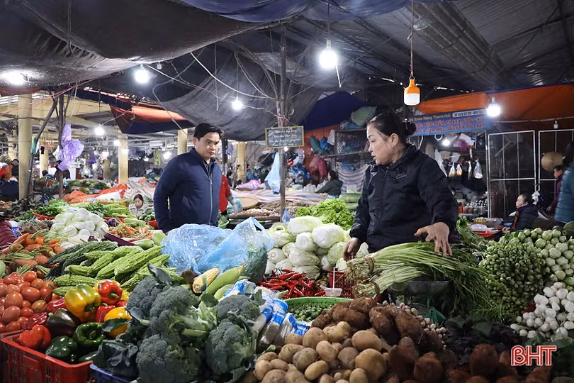 Giá rau xanh tại Hà Tĩnh tăng nhẹ sau tết Nguyên đán
