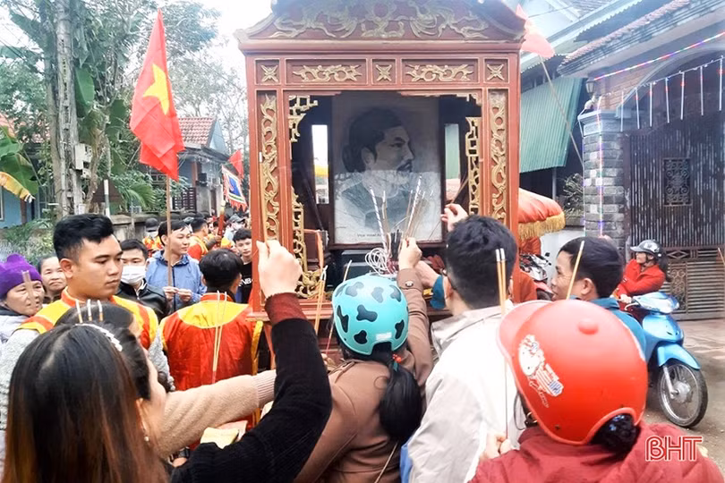 Trang trọng lễ rước báu vật vua Hàm Nghi