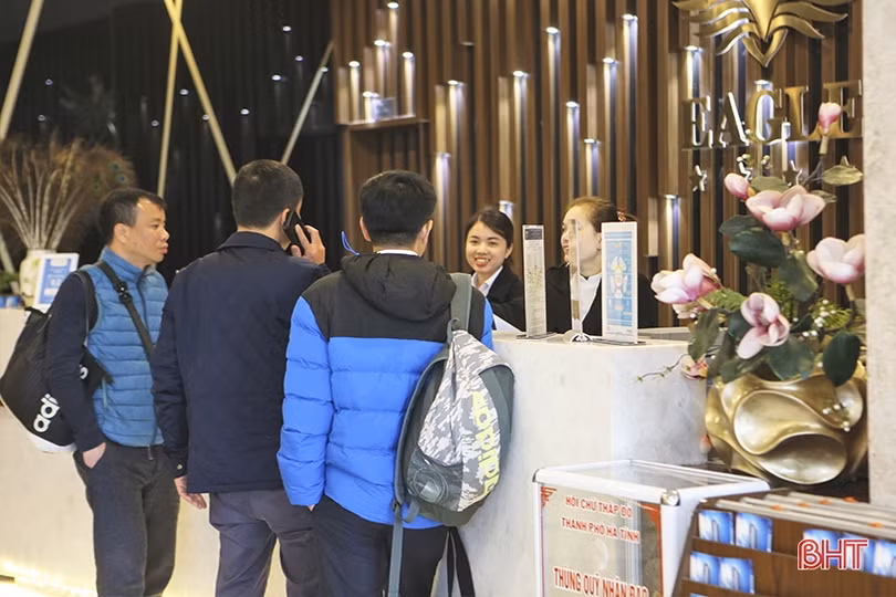 Hàng nghìn lượt khách “mở hàng” du lịch Hà Tĩnh đầu xuân Quý Mão 2023