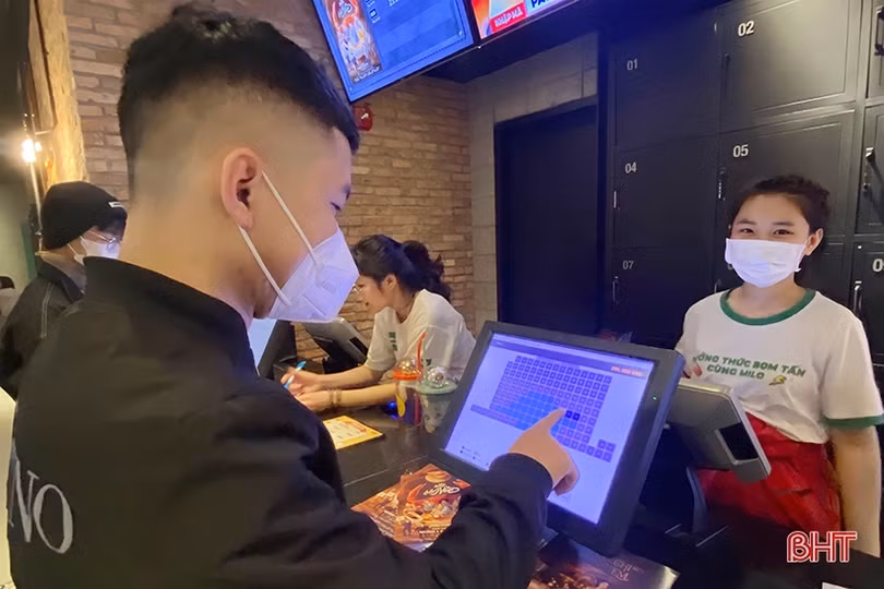 Rạp phim Hà Tĩnh “hút” khách dịp đầu năm mới