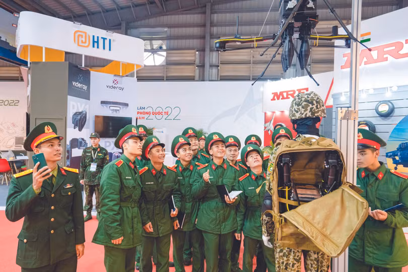 Người đầu tiên xuất khẩu máy bay Việt sang đất Mỹ