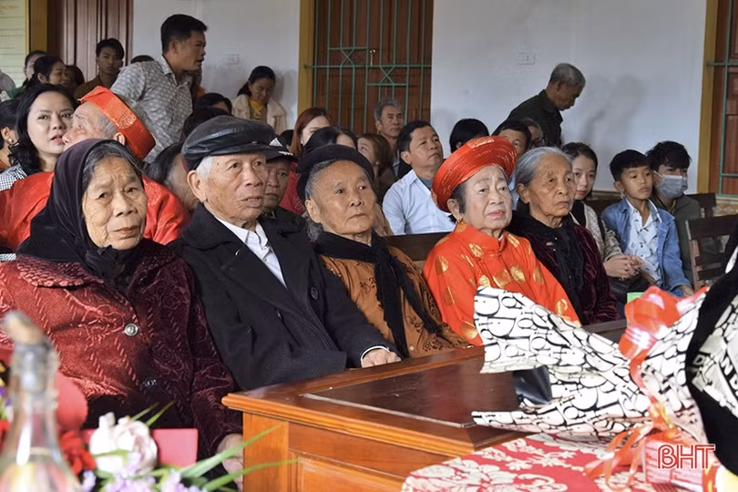 Mừng thọ đầu xuân ở Hà Tĩnh long trọng, văn minh và tiết kiệm