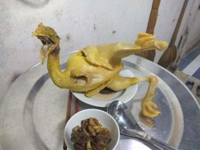 Tuyệt tác của “hội gái đảm” khi vào bếp luộc gà