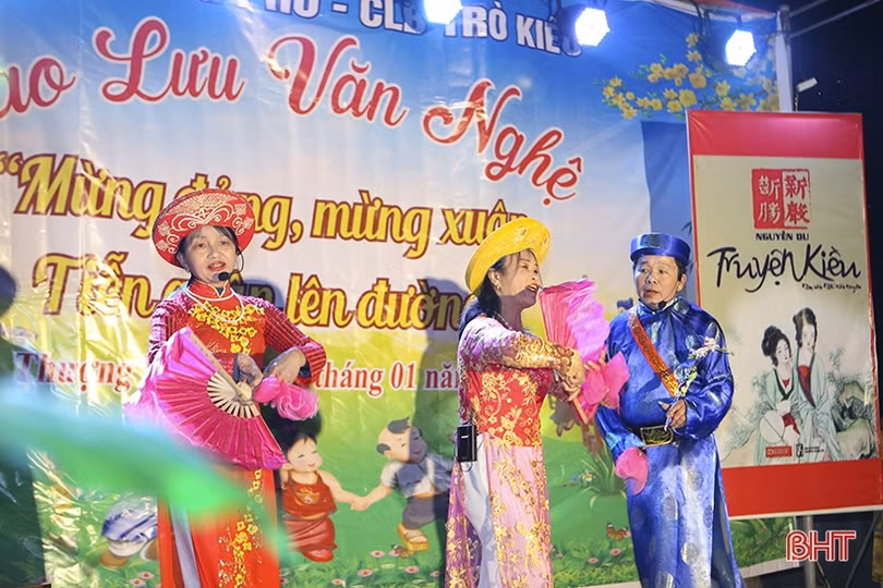 Về Hà Tĩnh nghe hát trò Kiều khai hội đầu xuân