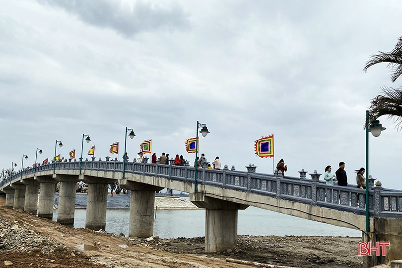 Đền Bà Hải đón gần 60.000 lượt du khách trong những ngày đầu năm mới