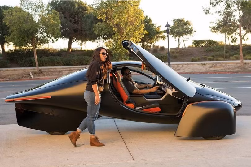 Bất ngờ với xe điện sạc một lần đi cả năm