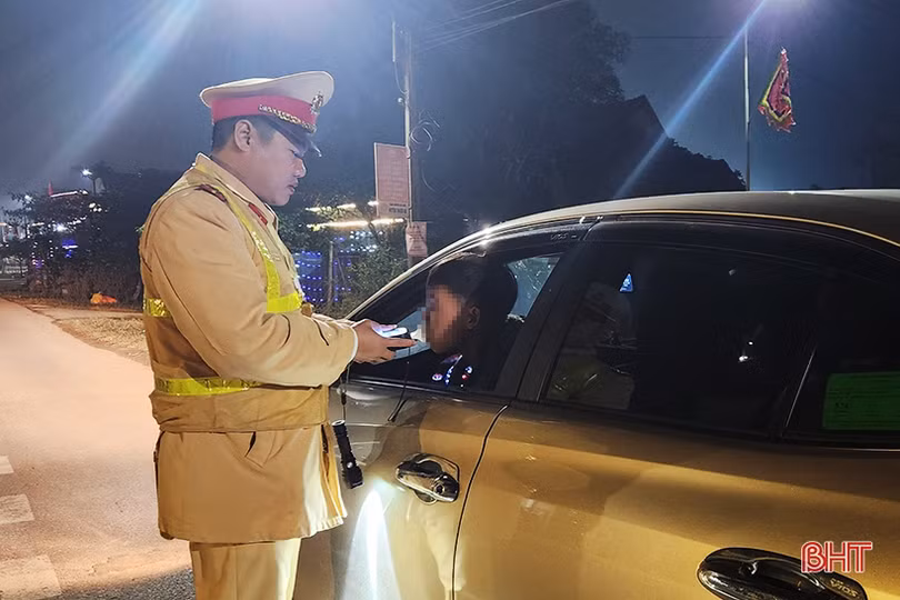 Công an Thạch Hà xử phạt gần 100 triệu đồng các trường hợp vi phạm trật tự ATGT