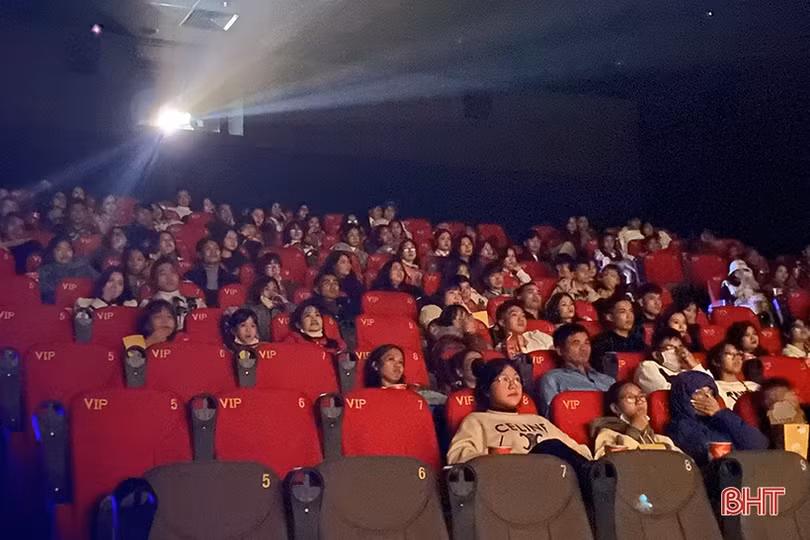 Rạp phim Hà Tĩnh “hút” khách dịp đầu năm mới