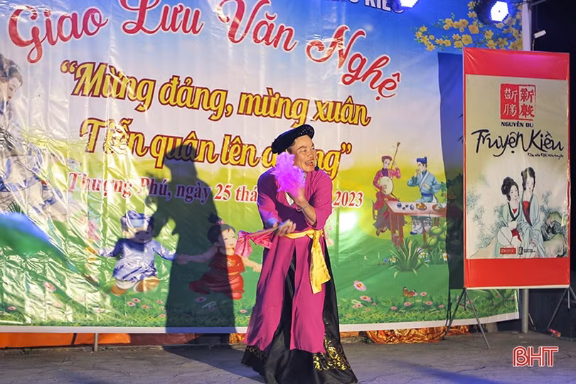 Về Hà Tĩnh nghe hát trò Kiều khai hội đầu xuân