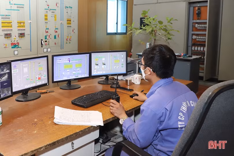 Doanh nghiệp Hà Tĩnh thi đua sản xuất, kinh doanh từ những ngày đầu năm mới