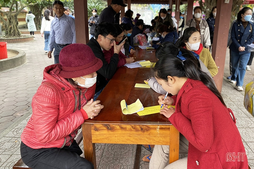 Đền Bà Hải đón gần 60.000 lượt du khách trong những ngày đầu năm mới