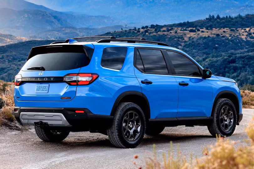 SUV cỡ lớn Honda Pilot 2023 có giá từ 39.150 USD
