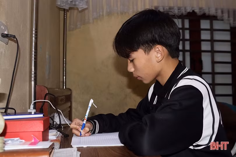 Học sinh Hà Tĩnh chuẩn bị kiến thức cho ngày trở lại trường sau kỳ nghỉ tết