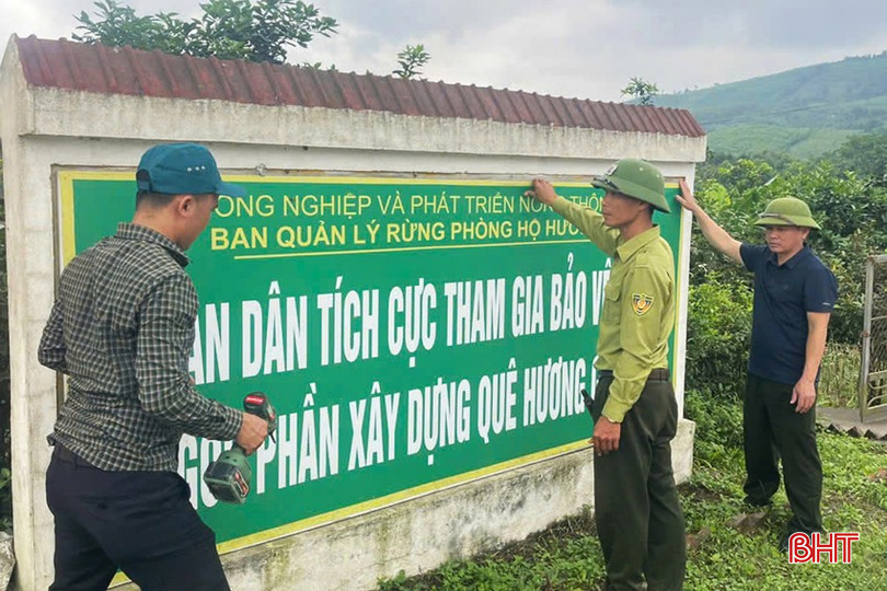 Ban Quản lý Rừng phòng hộ Hương Khê sửa chữa, nâng cấp các biển tường tuyên truyền bảo vệ rừng, nâng cao ý thức PCCCR cho người dân. bqbht_br_2-copy.jpg