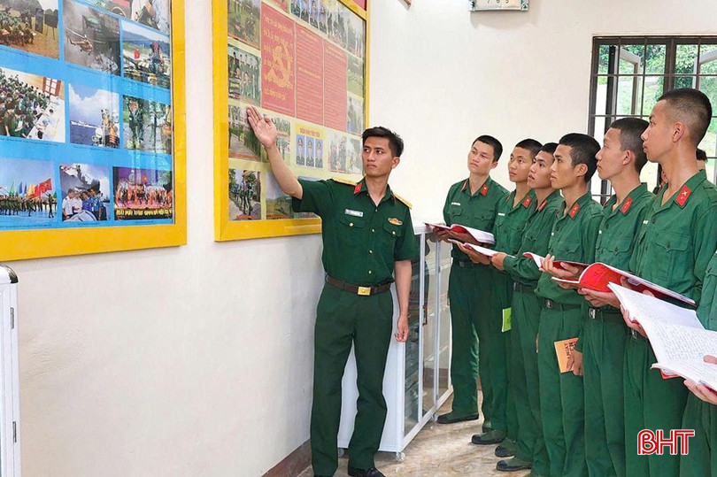 Phát huy truyền thống để xây dựng LLVT tỉnh nhà vững mạnh về chính trị, kiên định về lý tưởng, có sức mạnh tổng hợp và khả năng SSCĐ cao. bqbht_br_phat-huy-truyen-thong-de-xay-dung-llvt-tinh-vung-manh-ve-chinh-tri-kien-dinh-ve-ly-tuong-co-suc-manh-tong-hop-va-kha-nang-sscd-cao.jpg