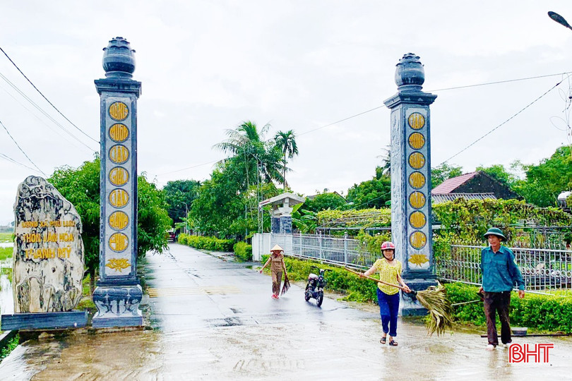 Người dân thôn Thanh Mỹ (xã Phù Lưu) xem việc xây dựng, chỉnh trang, dọn dẹp cổng làng là trách nhiệm của mỗi người, mỗi nhà. 12-copy-2979-6675.jpg