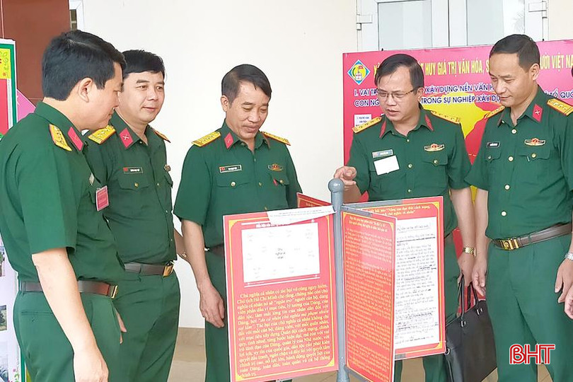 Kiểm tra hệ thống biển bảng tuyên truyền cổ động trực quan phong trào TĐQT tại các cơ quan, đơn vị. Anh 7.jpg