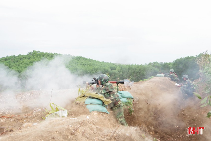LLVT Can Lộc diễn tập khu vực thành công về mọi mặt để khẳng định chất lượng huấn luyện tốt, khả năng sẵn sàng chiến đấu cao. imgp2948-copy-6226.jpg