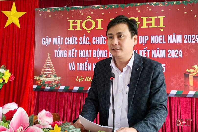Phó Chủ tịch UBND huyện Lộc Hà Nguyễn Việt Cường phát biểu chúc mừng Giáng sinh và thông tin một số nét chính về tình hình phát triển KT - XH trên địa bàn. bqbht_br_77-copy.jpg