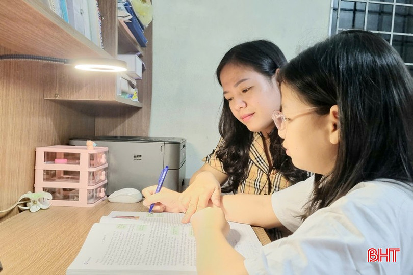 Dù bận nhiều công việc, nhưng nữ quân nhân vẫn hài hòa công việc chung - riêng, dạy dỗ con cái chăm ngoan, học giỏi. bqbht_br_anh-6-copy.jpg