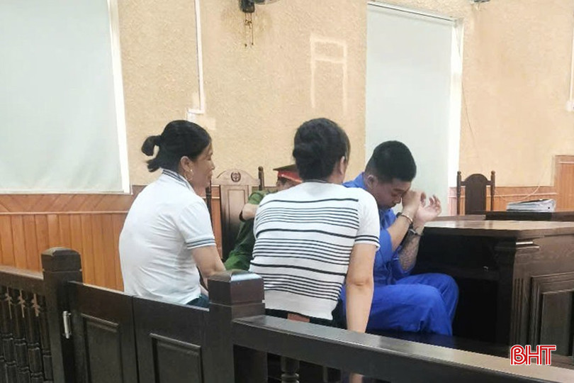 Giọt nước mắt hiếm hoi, muộn màng của Thịnh khi tiếp xúc với người thân. bqbht_br_nhung-giot-nuoc-mat-muon-mang.jpg