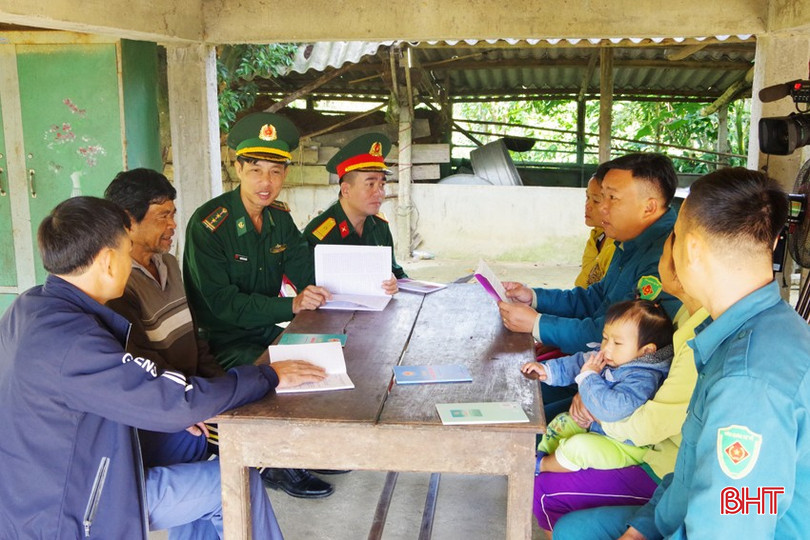 Đưa pháp luật đến với đồng bào dân tộc Chứt ở bản Rào Tre (xã Hương Liên, Hương Khê). bqbht_br_imgp1198-copy.jpg