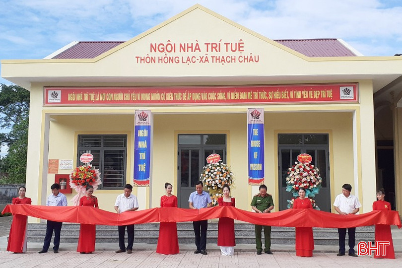 Nơi sinh hoạt cộng đồng khang trang, sạch đẹp, hiện đại của người dân thôn Hồng Lạc. 12-5558.jpg