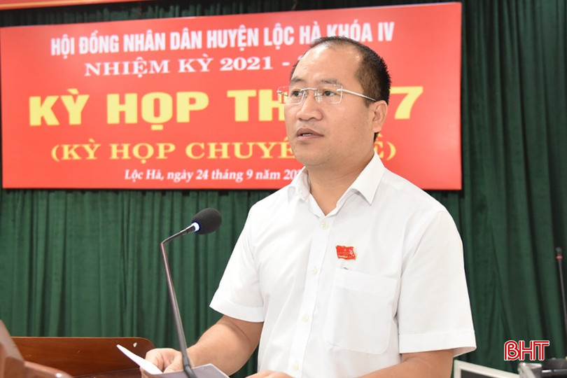 Bí thư Huyện ủy, Chủ tịch HĐND huyện Lộc Hà Nguyễn Thế Hoàn bế mạc kỳ họp. DSC_0833 - Copy.JPG