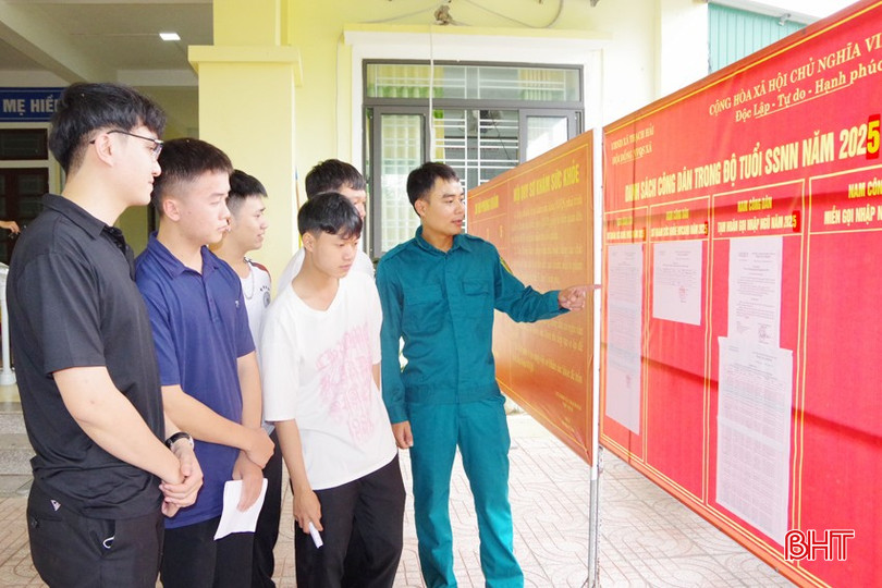 Ban CHQS xã Thạch Hải (huyện Thạch Hà) niêm yết công khai danh sách khám sơ tuyển và danh sách khám tuyển NVQS cấp huyện. bqbht_br_anh-2-thach-ha-copy.jpg