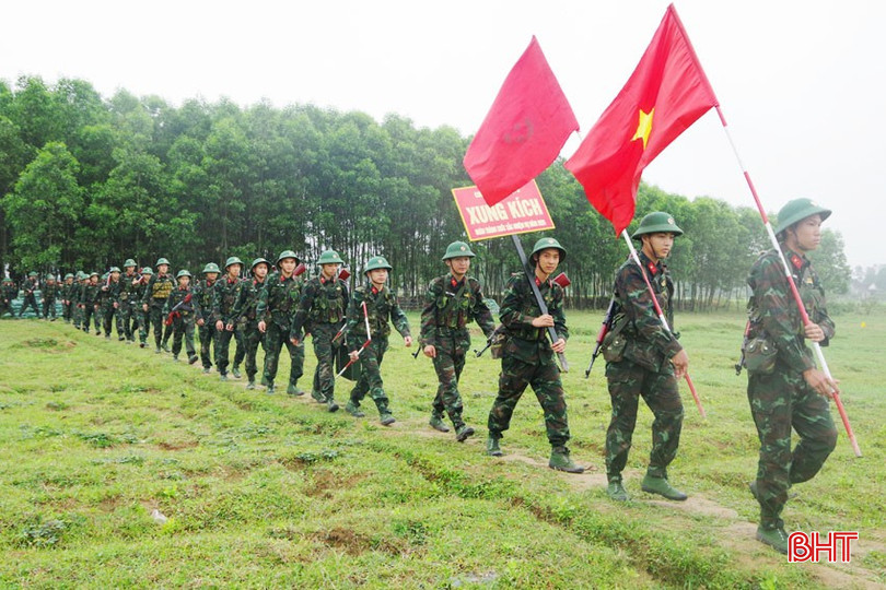 CBCS Trung đoàn 841 nêu cao tinh thần thi đua, phát huy khí thế "Thần tốc - Quyết thắng" của ngày đại thắng để lập thêm nhiều chiến công trong huấn luyện, diễn tập, sẵn sàng chiến đấu. bqbht_br_3-can-bo-chien-si-dai-doi-4-tieu-doan-2-trung-doan-841-hanh-quan-ra-thao-truong-huan-luyen-copy.jpg