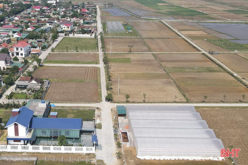 Hệ thống nhà màng ở các vùng chuyên canh của xã Thạch Châu giúp bà con nông dân sản xuất vụ đông năm 2024 an toàn, hiệu quả. dji-0021-copy-1945.jpg